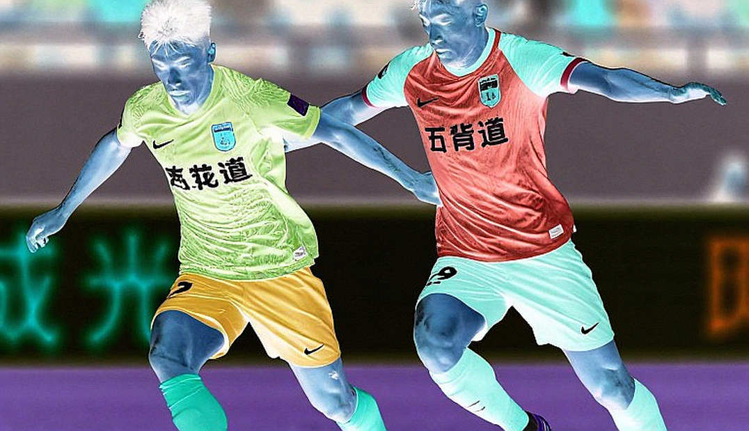 Thổ Nhĩ Kỳ – Bỉ: Hàng thủ rách, chiếc găng tay trở lại và canh bạc của Montella