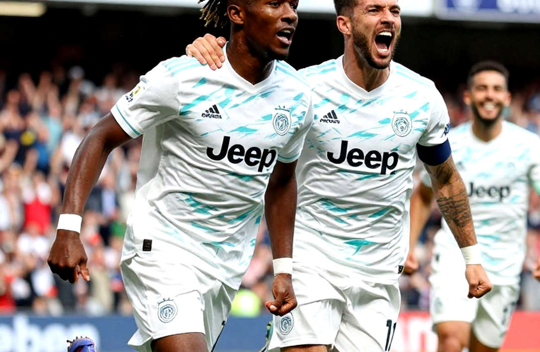 Barcelona thắt chặt an ninh trước Feyenoord: 2.986 CĐV Rotterdam bị 'điểm danh'