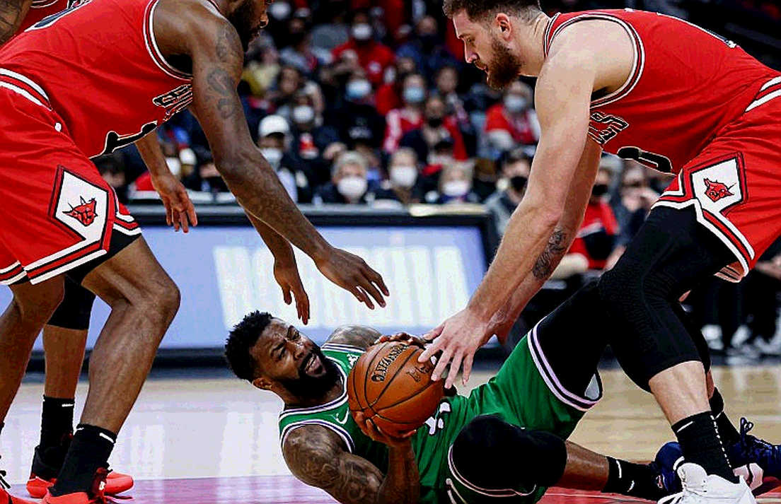 Kỳ chuyển nhượng NBA: Tiền chết ở Memphis, bảo hiểm ở Dallas và cơn sốt định giá Cooper Flagg