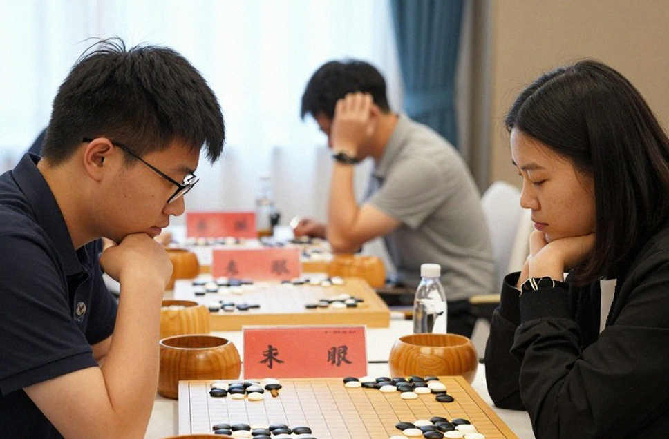 Nước 3.d4 và đêm Kasparov đánh thức khai cuộc Scotland