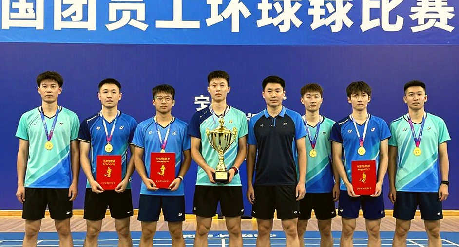 Nguyễn Tiến Minh và nhịp đập tuổi 43: Khi kinh nghiệm thắng sức trẻ giữa sân cầu lông Việt Nam