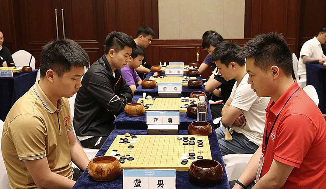 Elon Musk and the Media Chess Match: 10^120 Ways to Prove Chess Cannot Be 'Solved' Elon Musk and the Media Chess Match: 10^120 Ways to Prove Chess Cannot Be 'Solved'