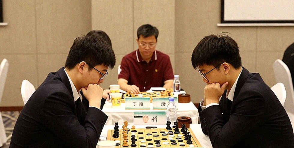 ChessBase Magazine #225 và bản đồ không gian của 27 ván cờ ngắn