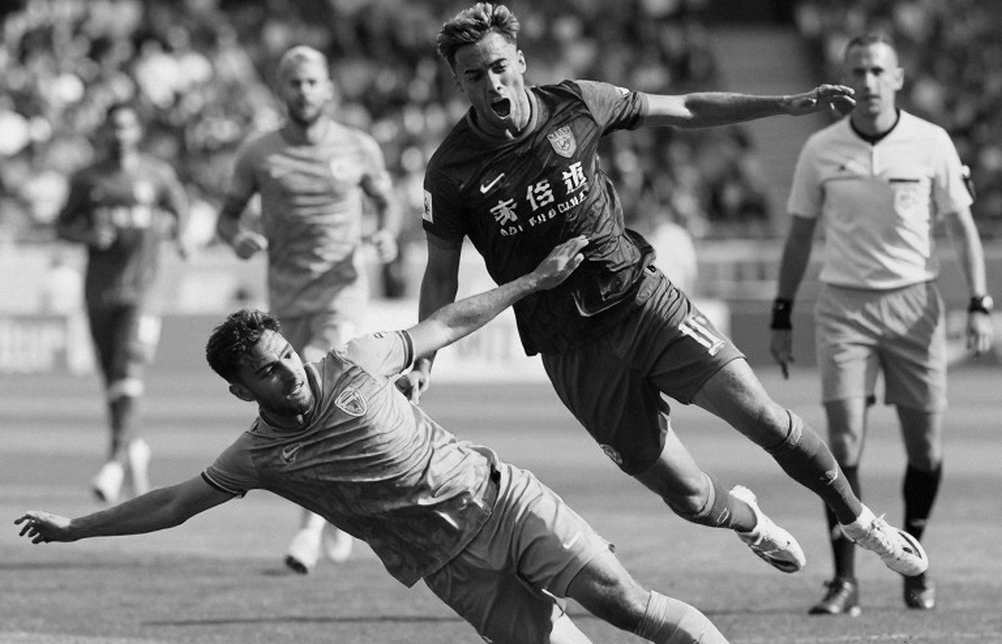 Chelsea lặng lẽ vượt qua Real Sociedad: Khi phòng thay đồ nói nhiều hơn tỷ số