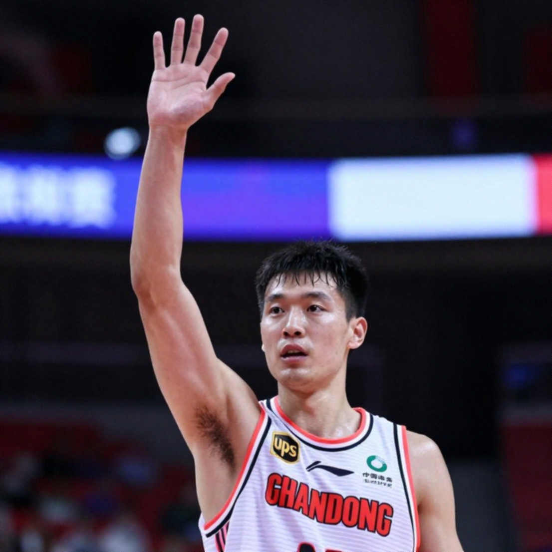 Bạo lực sân cỏ và thẻ đỏ bị bỏ sót: V-League đang tự viết lại kỷ cương của mình