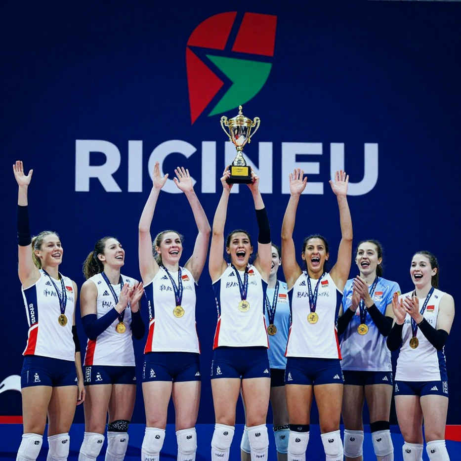 Bóng chuyền nữ Việt Nam khủng hoảng lực lượng trước Asiad 20: Bài toán nan giải của HLV Nguyễn Tuấn Kiệt