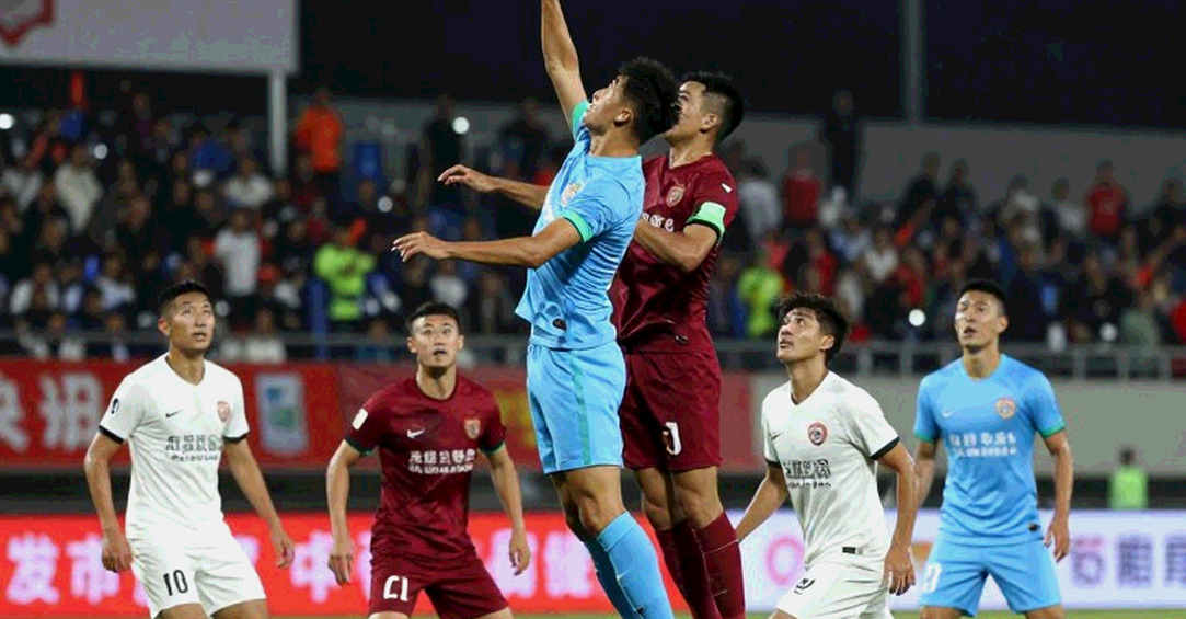 Học viện Việt Nam và khoảng trống V.League: Dòng chảy tuổi trẻ bị bụi phủ